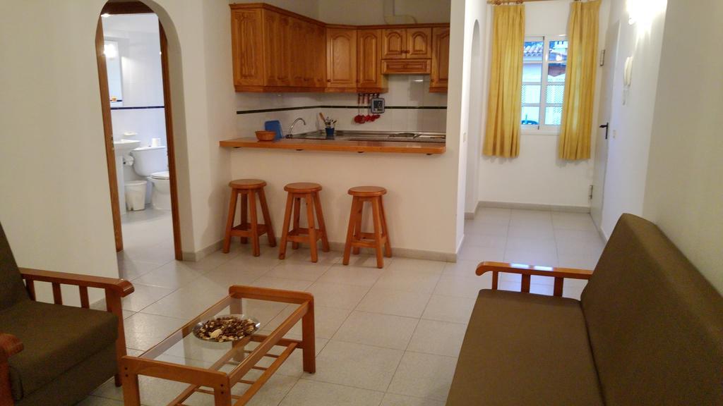 Apartamentos Martell Playa de Santiago  Εξωτερικό φωτογραφία